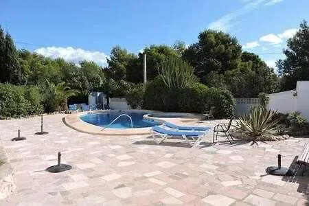 Apartment Apartmaento Con Jardin Y Piscina *