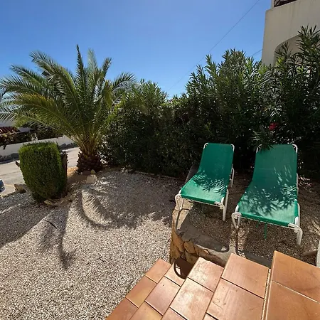 Apartmaento Con Jardin Y Piscina